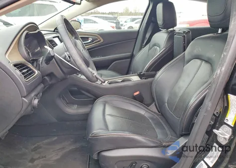 2015 Chrysler 200 C z USA, uszkodzony, nr VIN 1C3CCCEG5FN664659